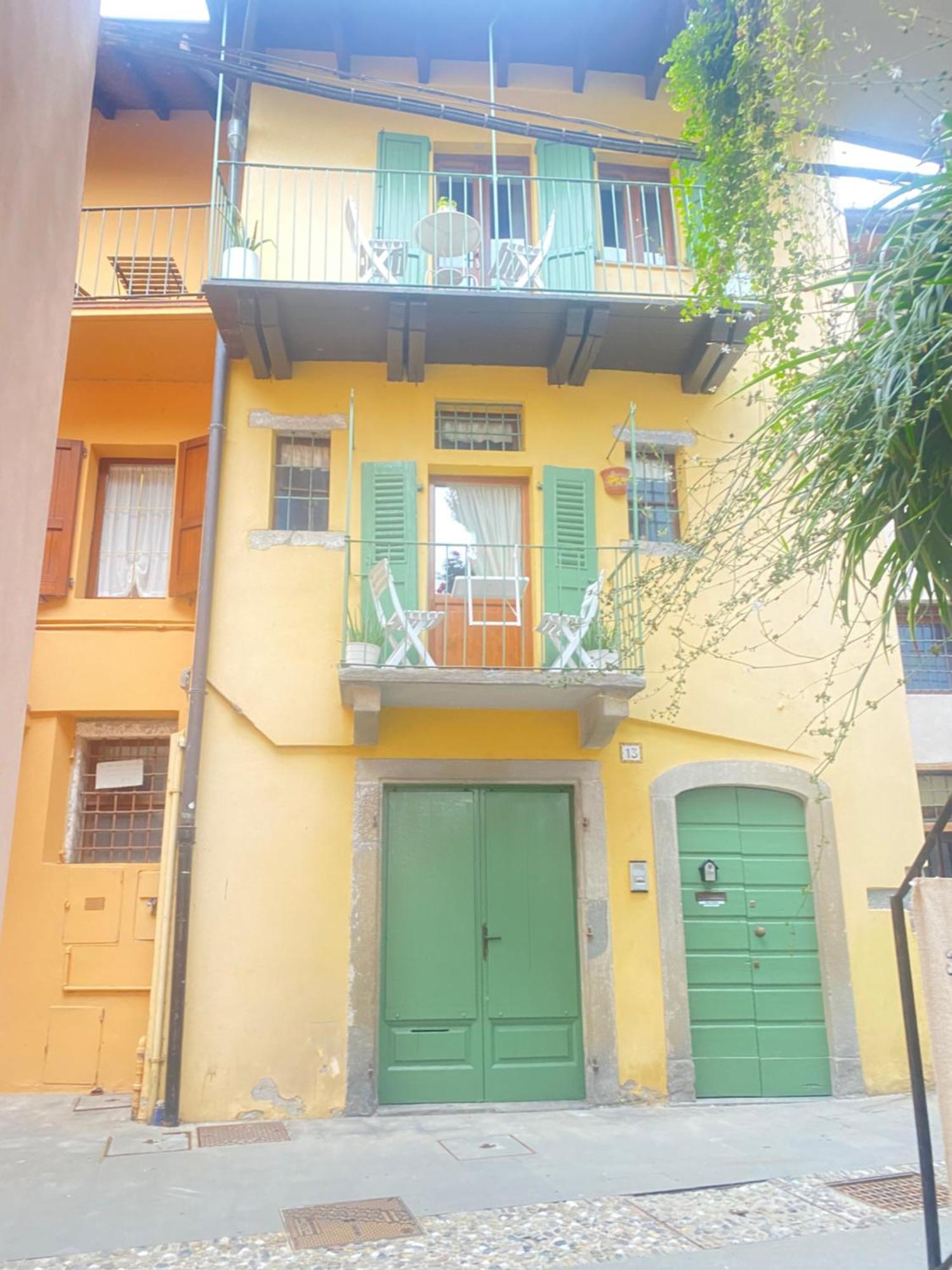 Casa Torrazzo Lägenhet Pisogne Exteriör bild